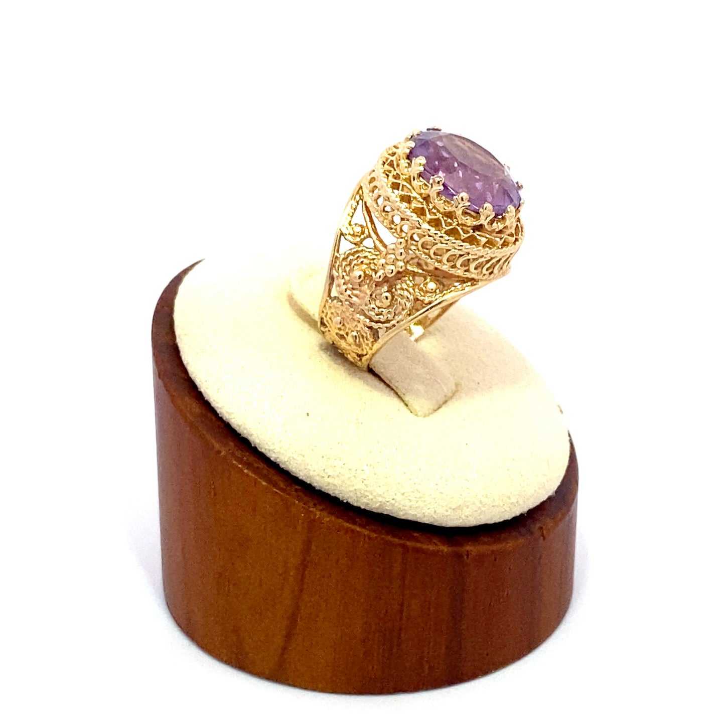 Handmade 4.00ct. Oval Cut Amethyst Ring in 14k Yellow Gold