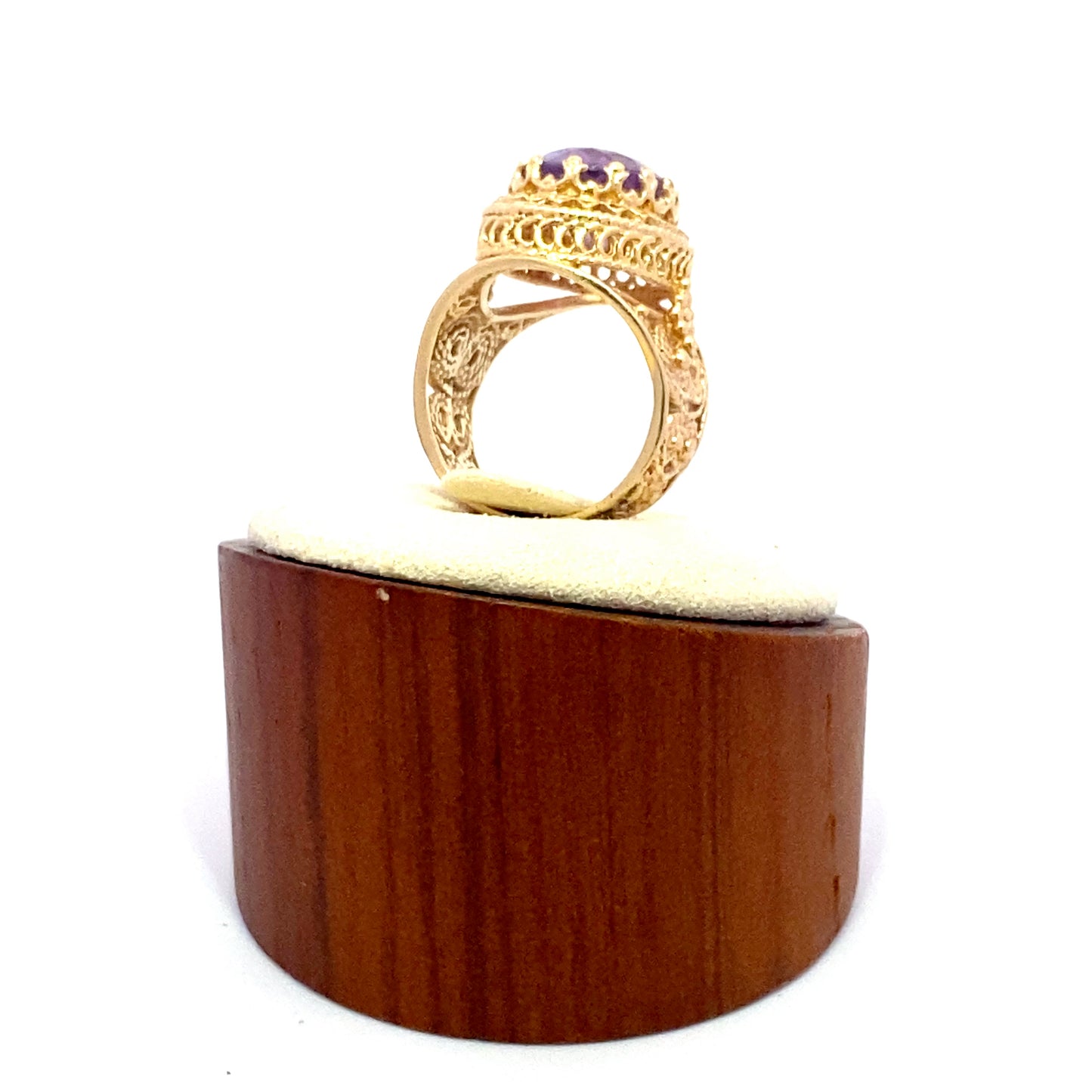 Handmade 4.00ct. Oval Cut Amethyst Ring in 14k Yellow Gold